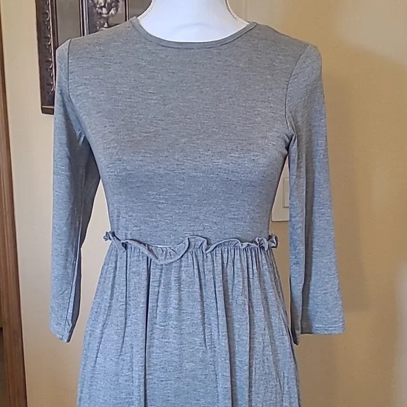 Bellamie NWOT Maxie Dress Size Small Gray Long - Picture 2 of 7